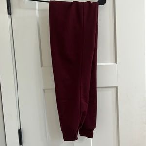 FIGS burgundy Zamora Jogger Scrub pants size small
